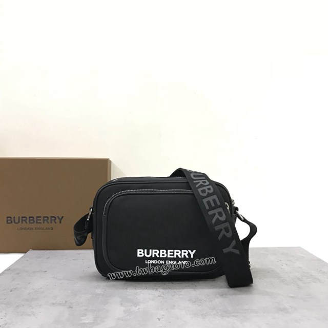 Burberry專門店新款男女斜背包 巴寶莉品牌徽標印花相機包 yxb1159
